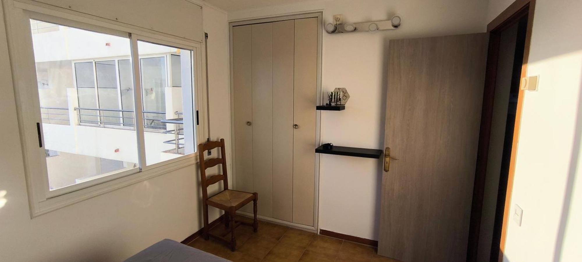 Spacieux Appartement Rose Front Mer Et Piscine Roses Exterior foto
